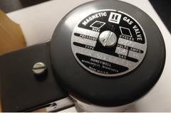 Honeywell 120V Solenoid Gas Valve V4036A 1019